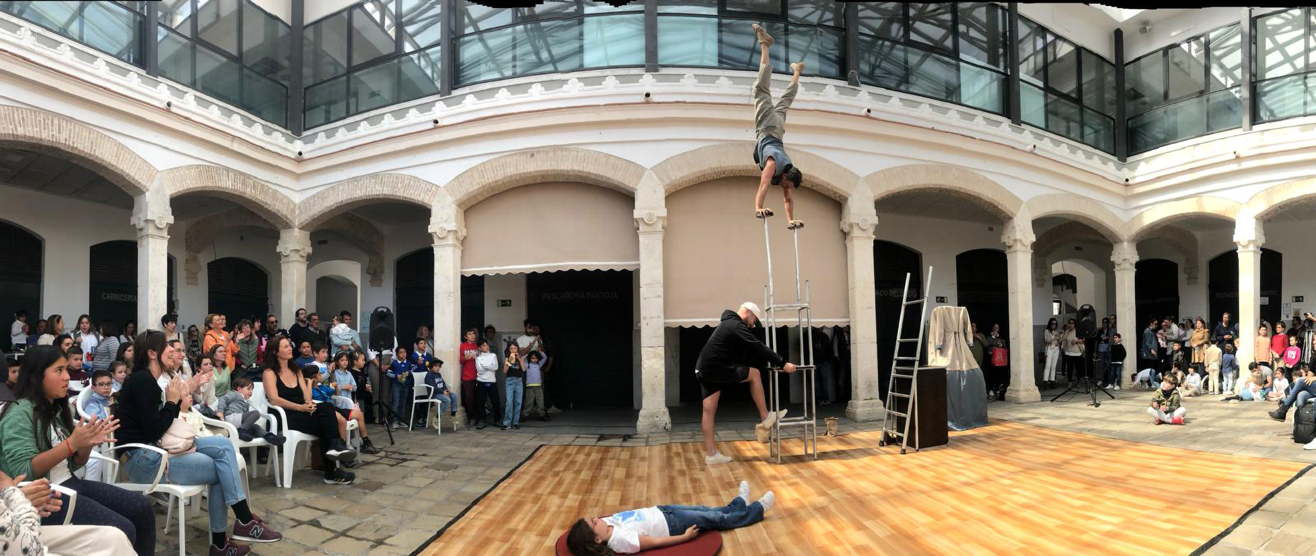 Compañía La Nave del Espacio Circo y Danza
